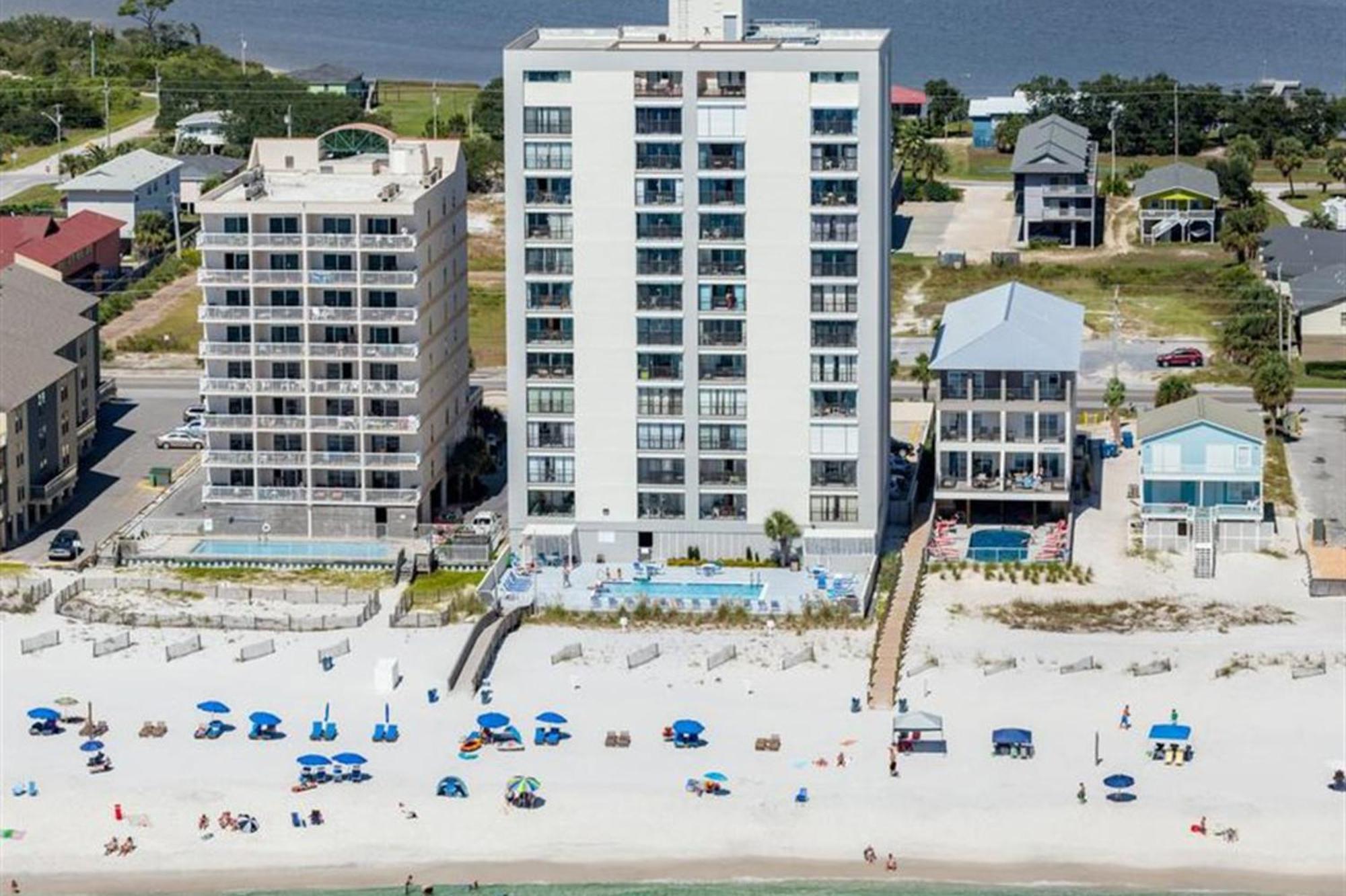 The Gulf Tower Apartment *